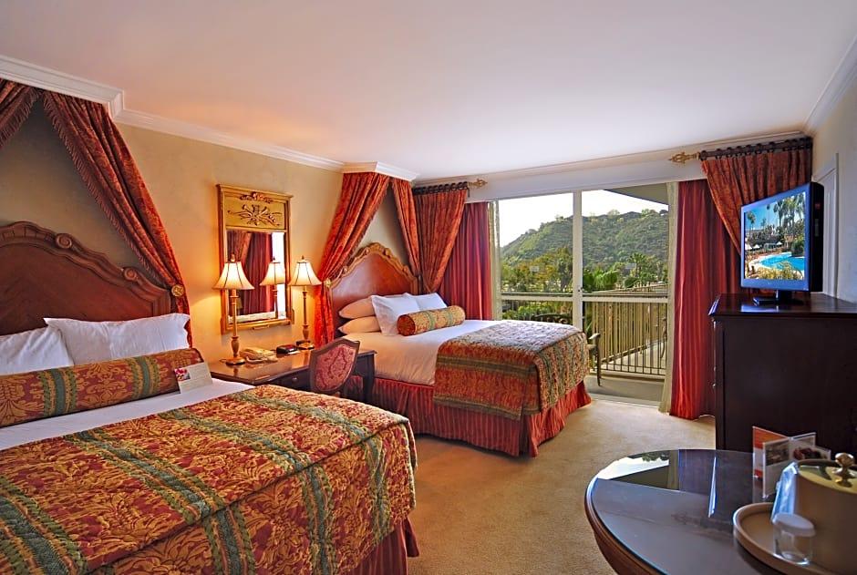 Town and Country Resort — rooms