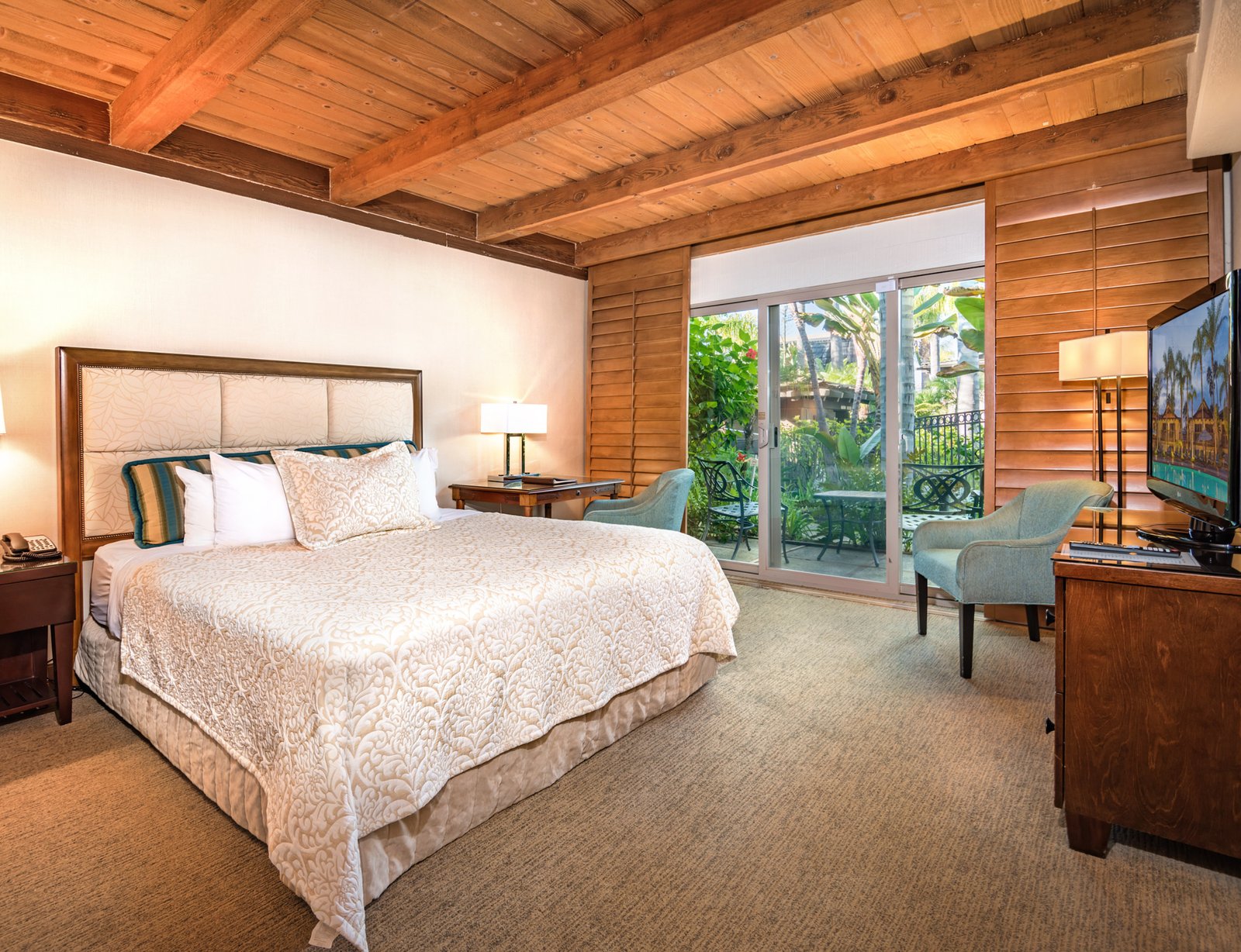 Humphreys Half Moon Inn — rooms