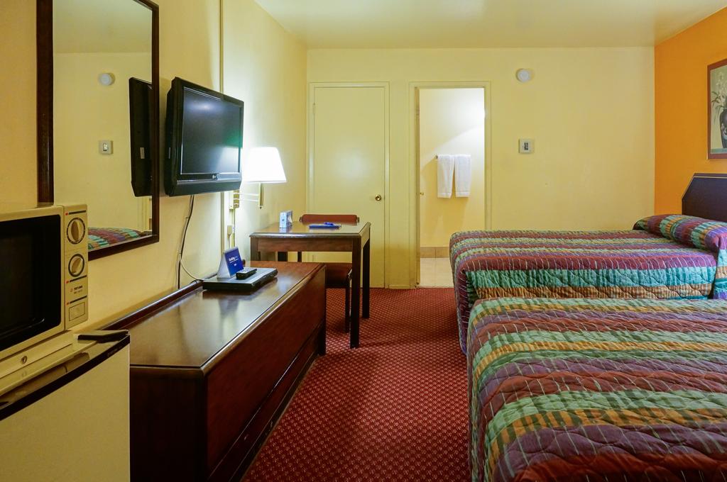 Budget Inn Redwood City — vibe