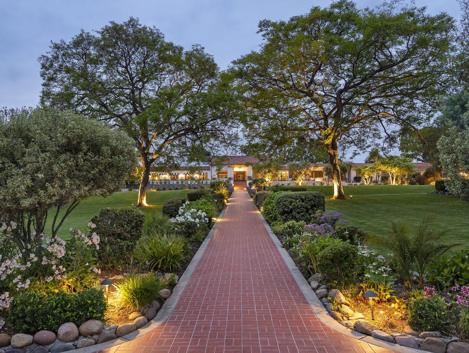 The Inn at Rancho Santa Fe — vibe