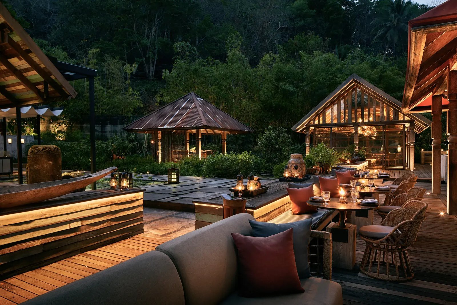Rosewood Phuket Hotel, ta khai