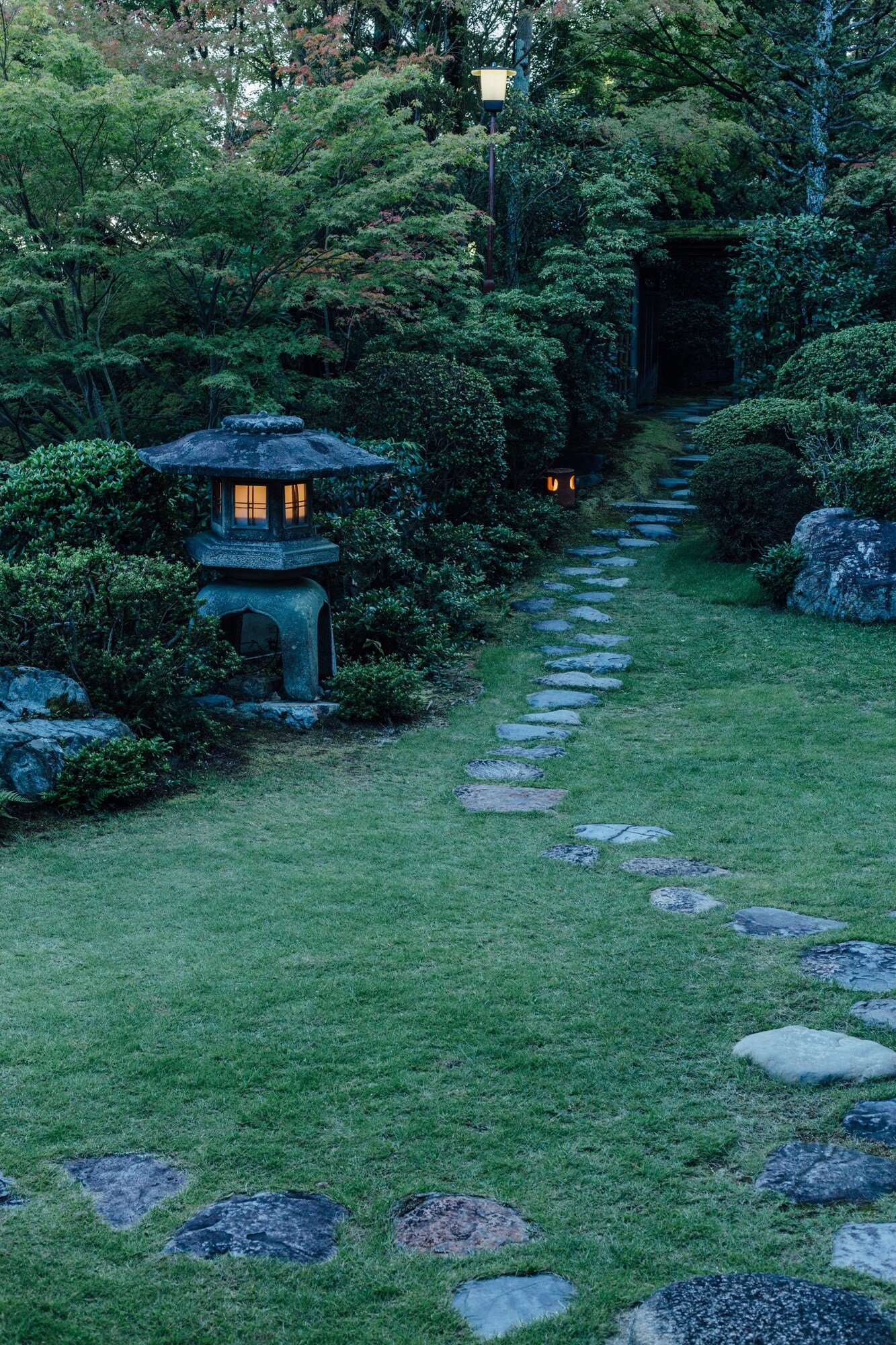 Yoshida Sanso Hotel — vibe