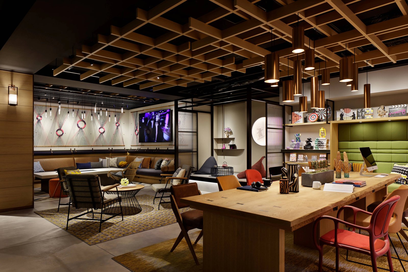 Moxy Kyoto — vibe