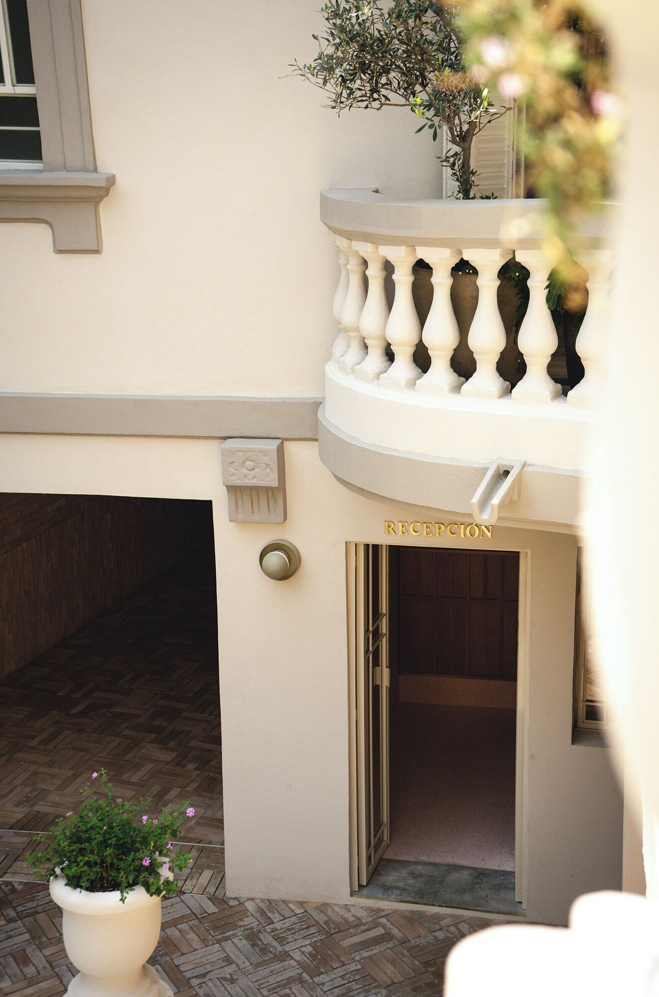 Hotel Casa Cuenca — backstory