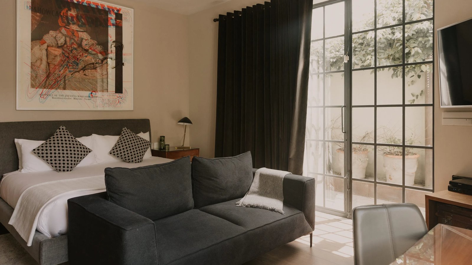 Casa Seis Siete — rooms