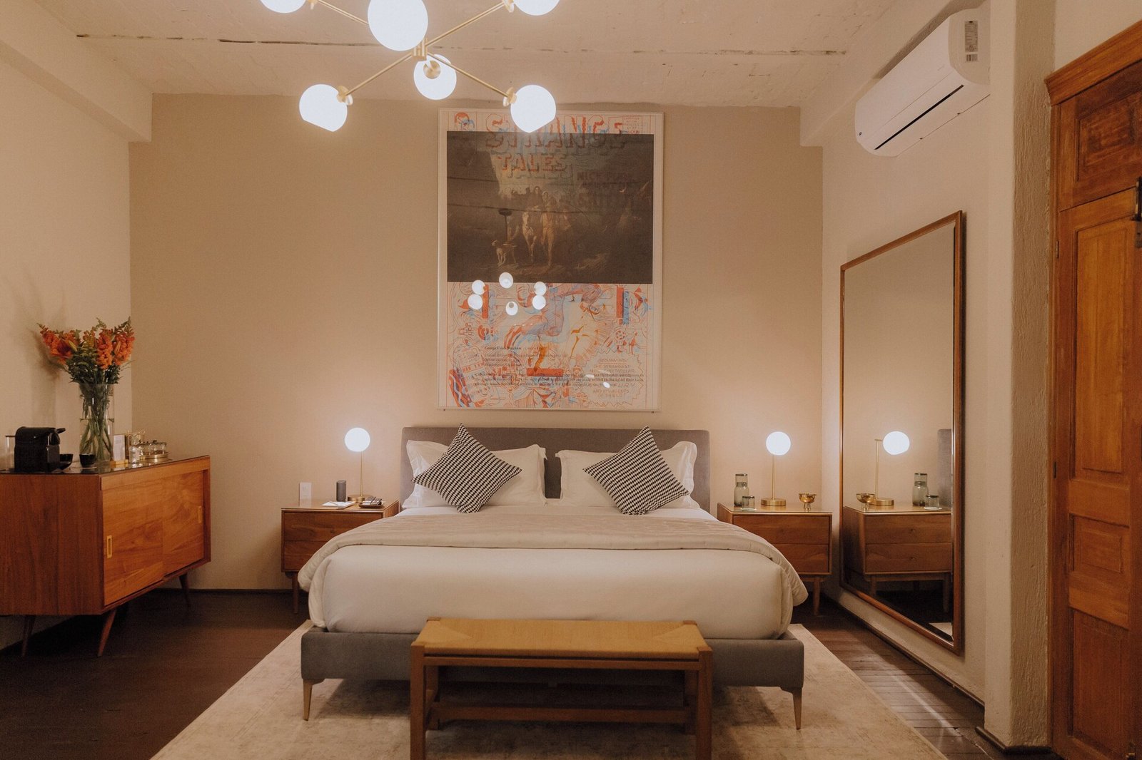 Casa Seis Siete — rooms