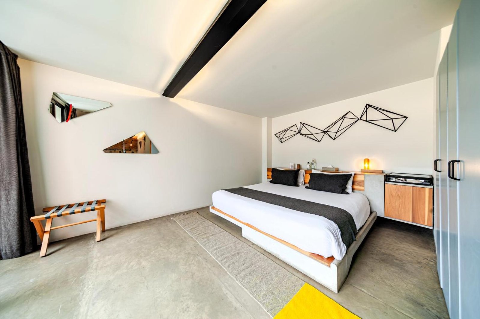 Hotel Carlota — rooms