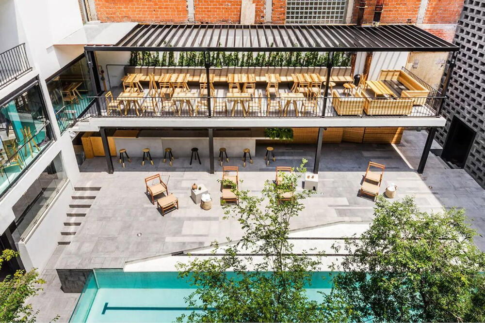 Hotel Carlota — vibe