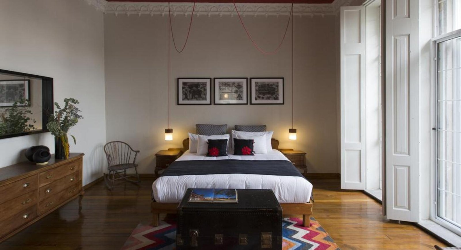 El Patio 77 — rooms