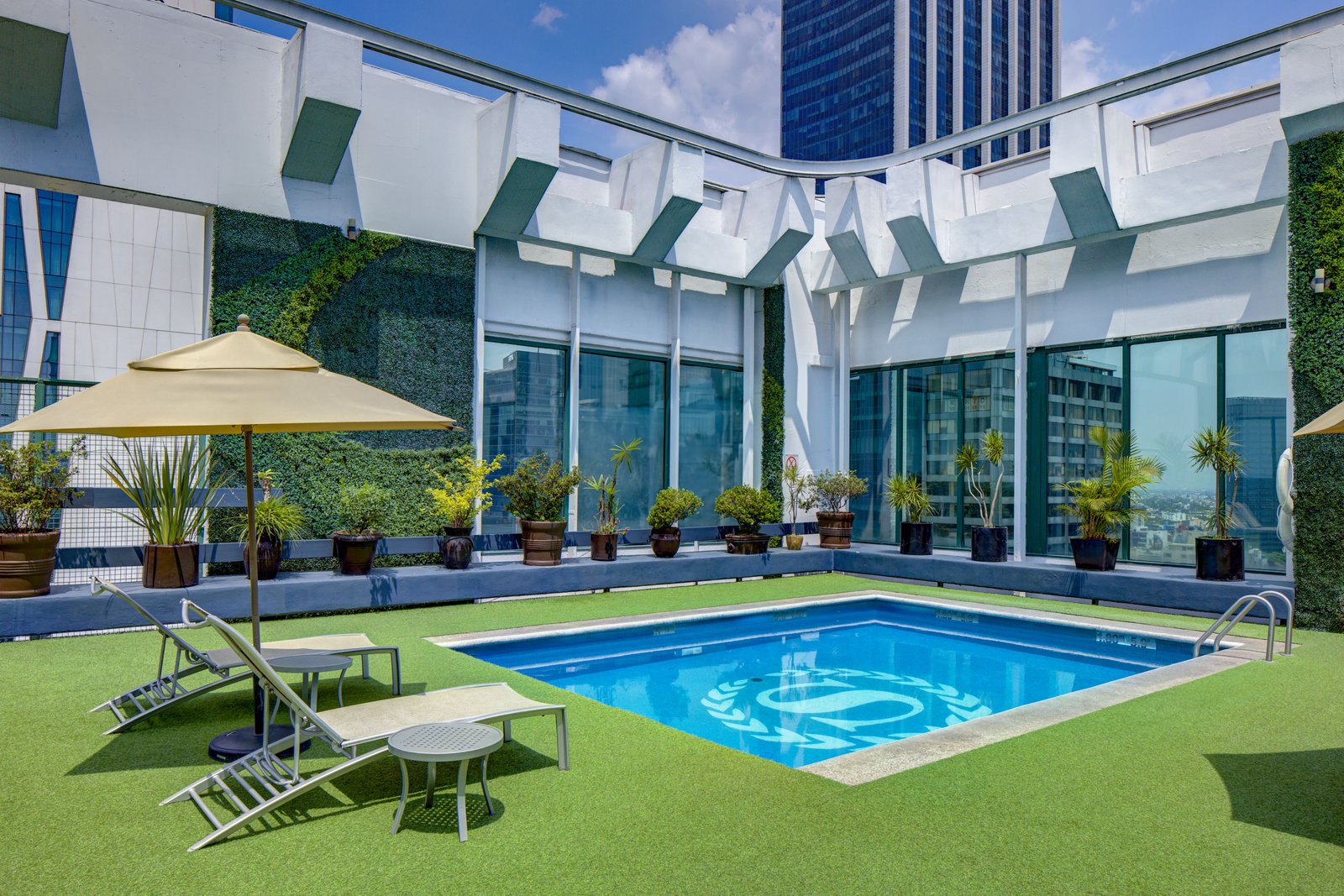 Sheraton Maria Isabel Mexico City Reforma, the pool