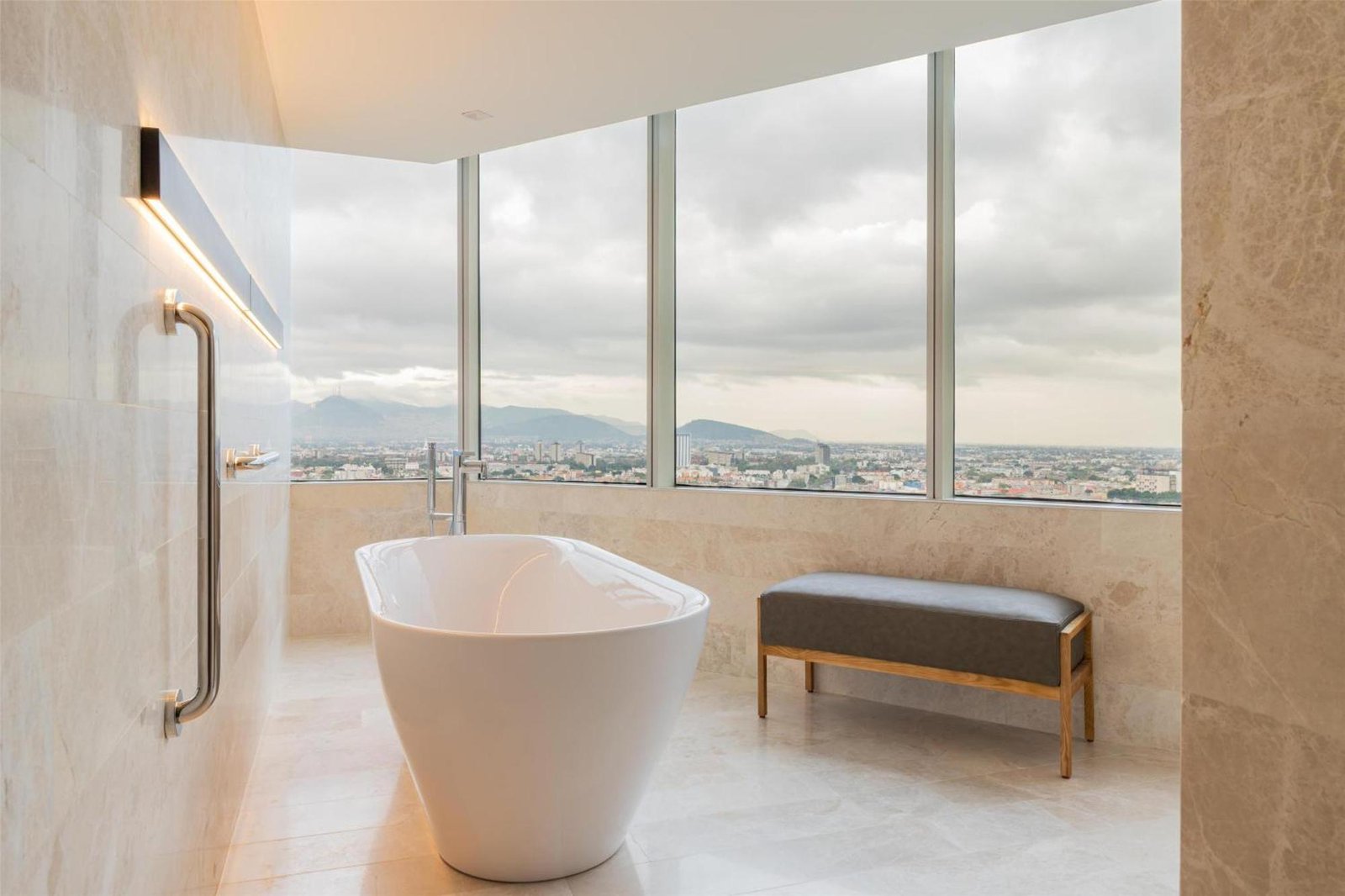 Hilton Mexico City Reforma — rooms