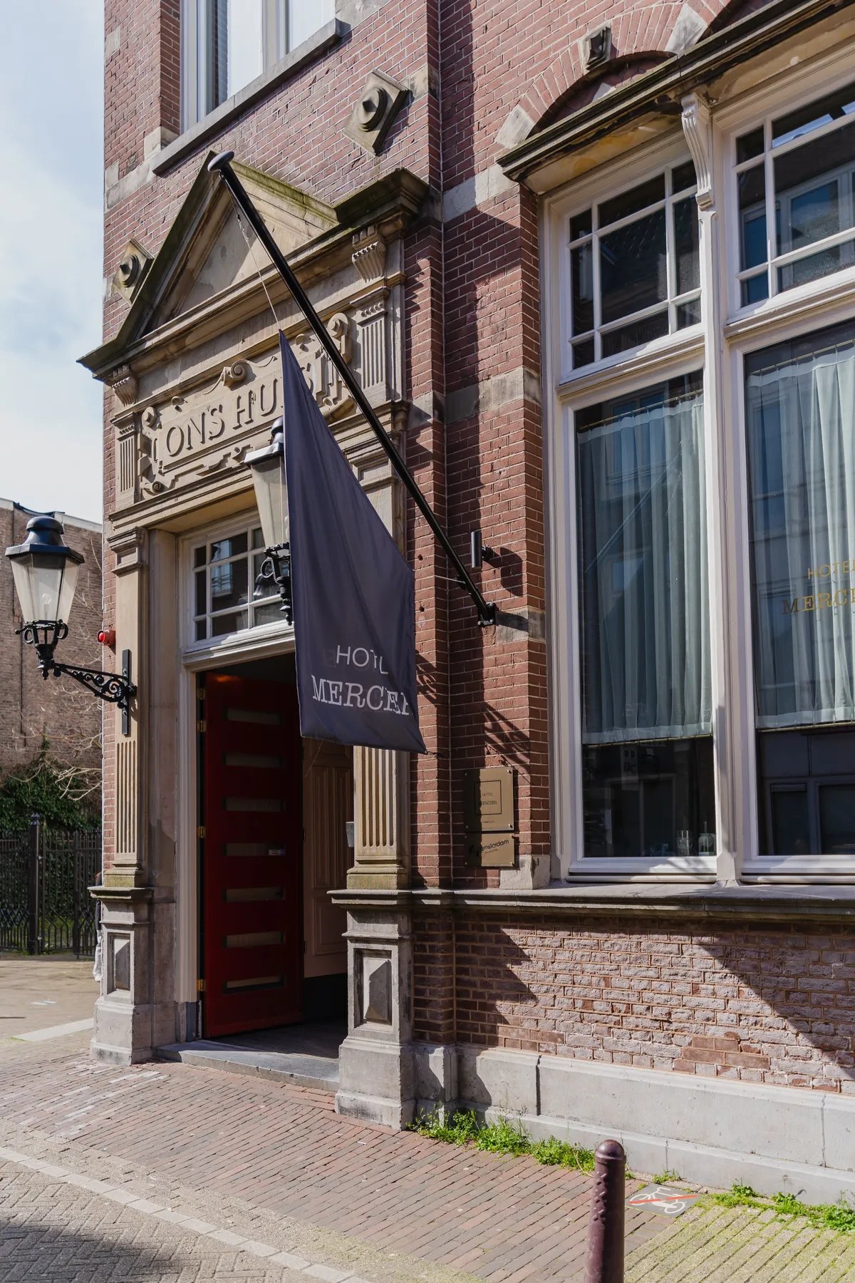Hotel Mercier — backstory