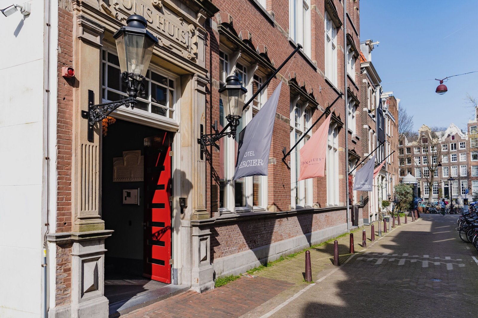 Hotel Mercier — backstory