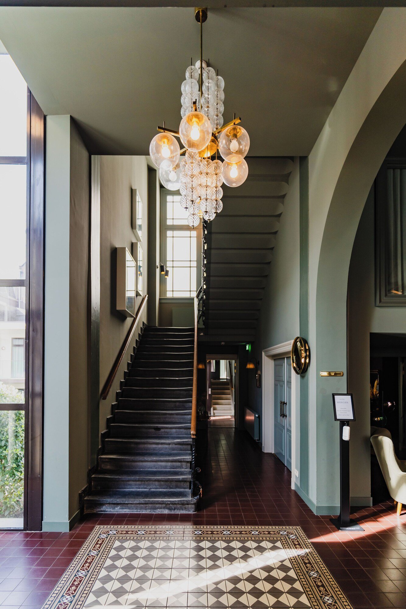 Hotel Mercier — vibe