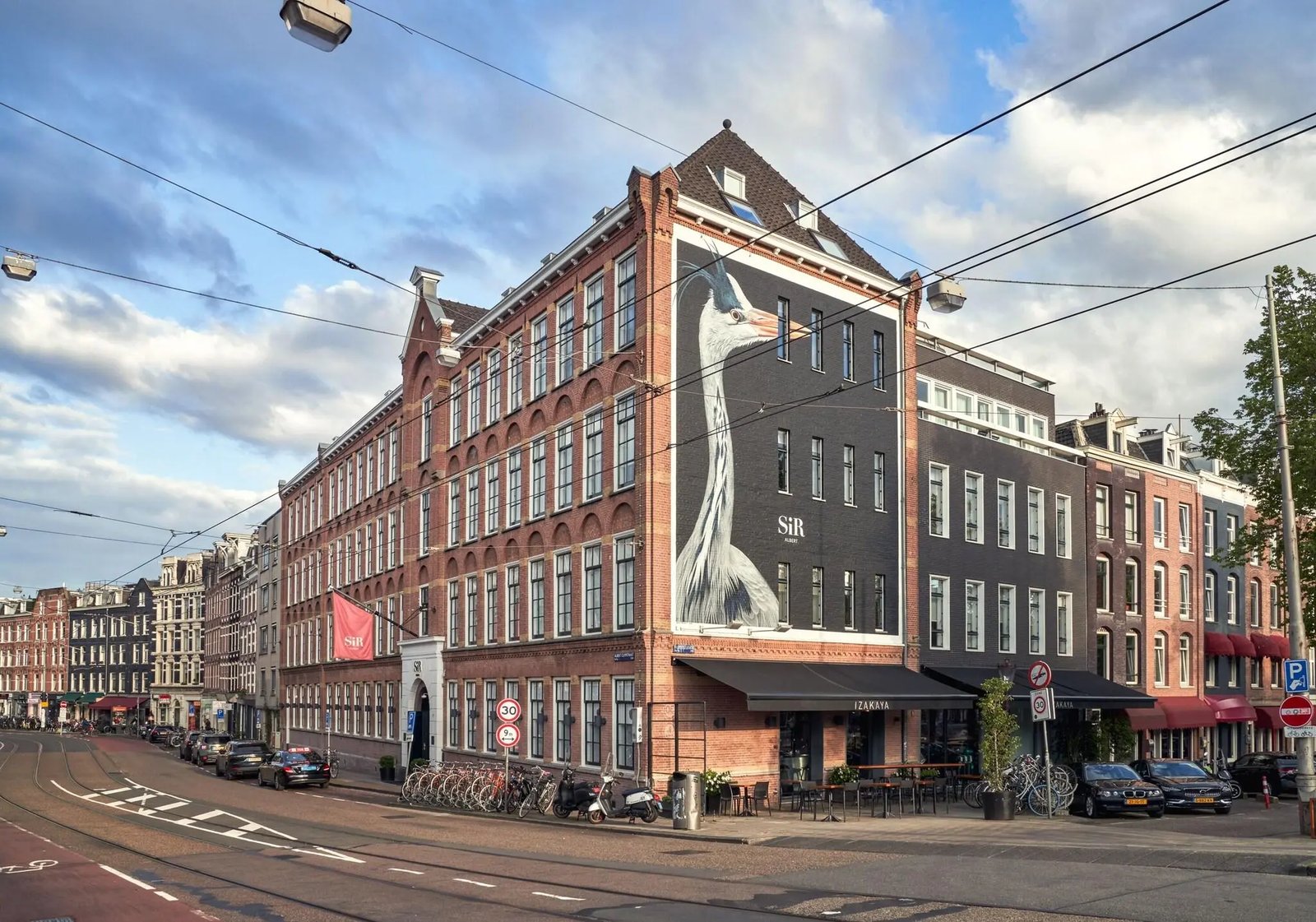 Sir Albert Hotel — backstory