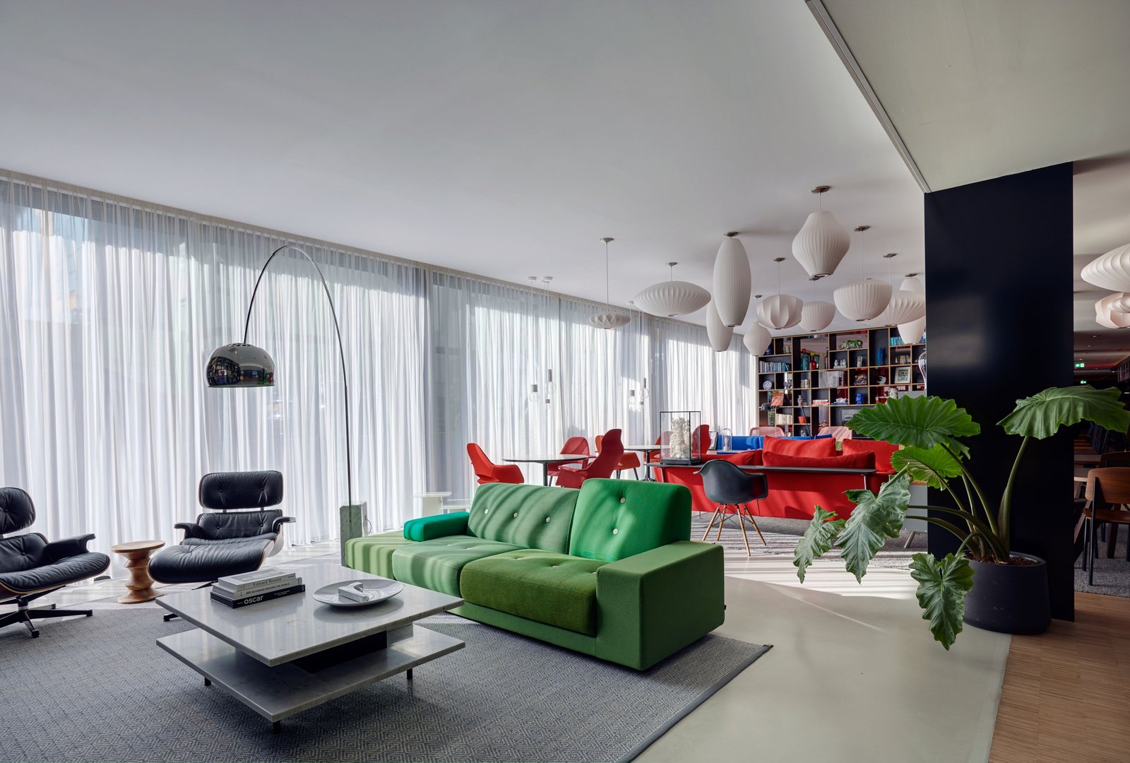 citizenM Amsterdam South — eat & drink