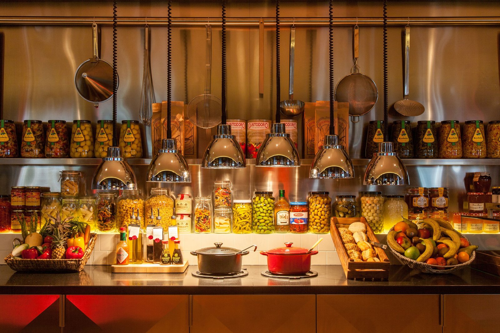 citizenM Amsterdam South — eat & drink