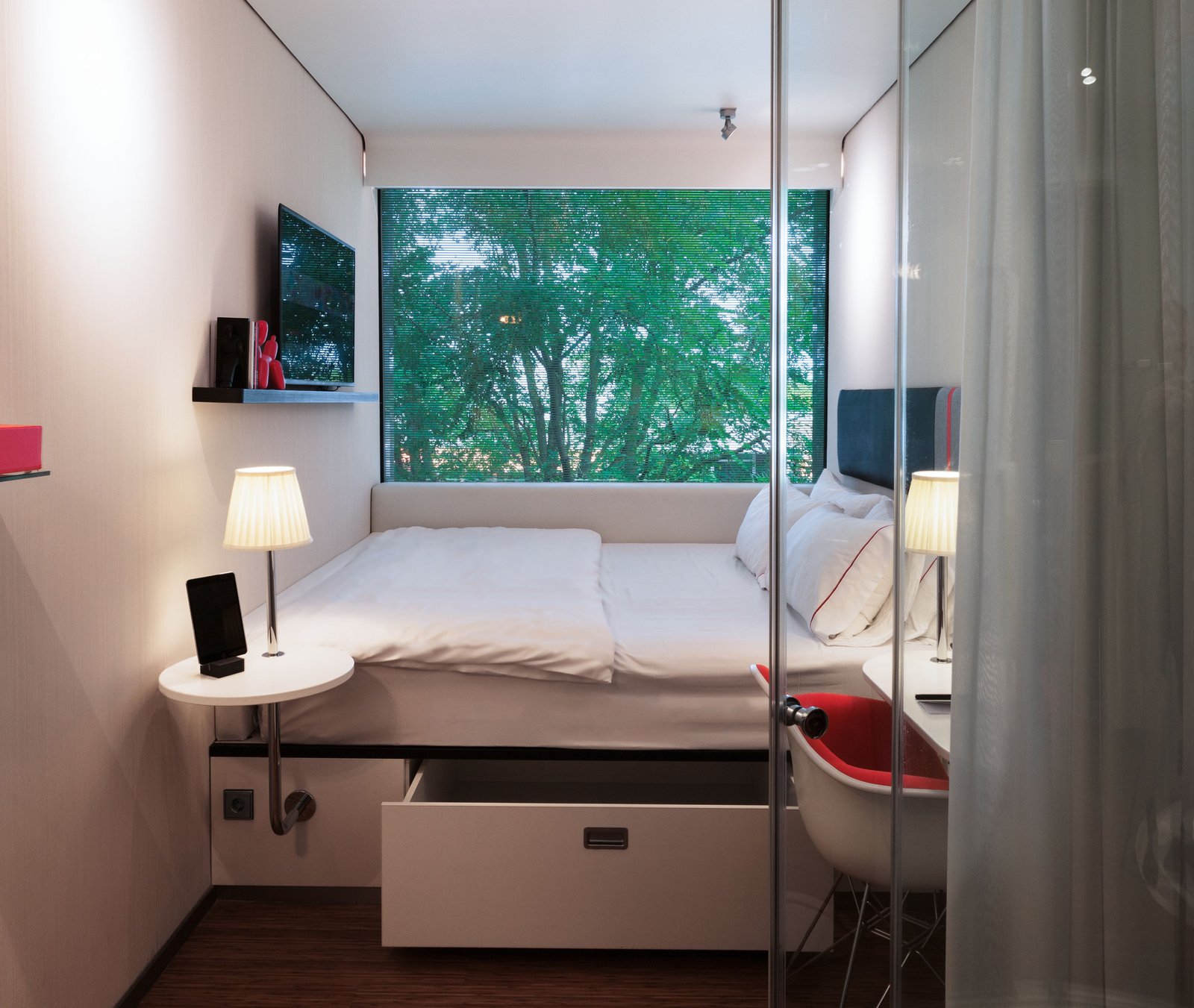 citizenM Amsterdam South — rooms