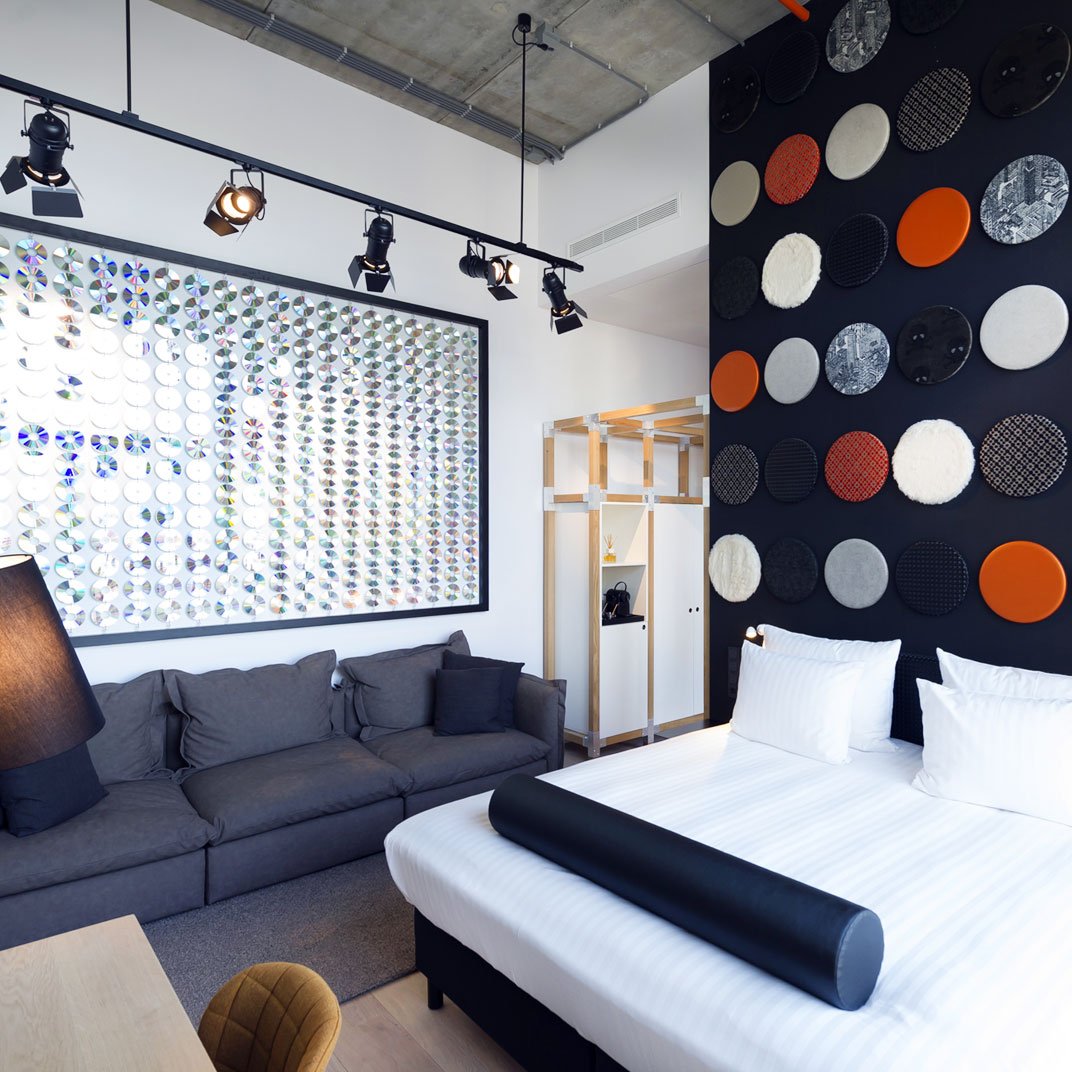 Jaz In The City Amsterdam — rooms