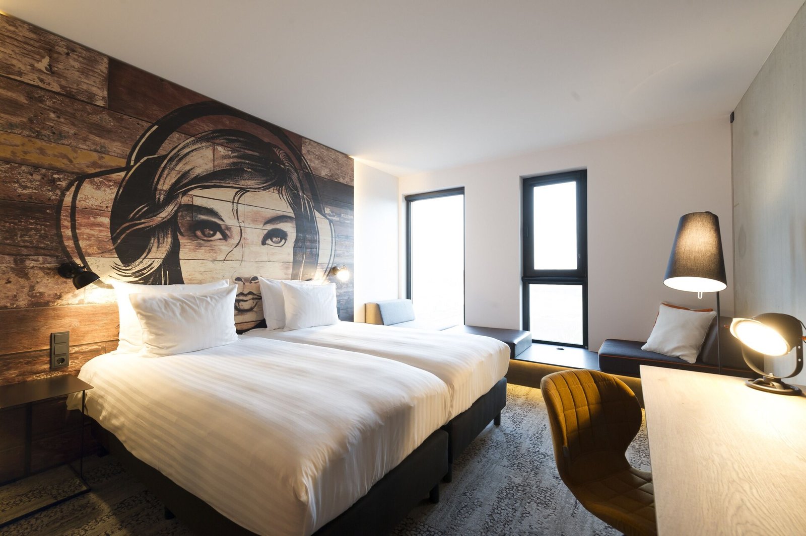 Jaz In The City Amsterdam — rooms