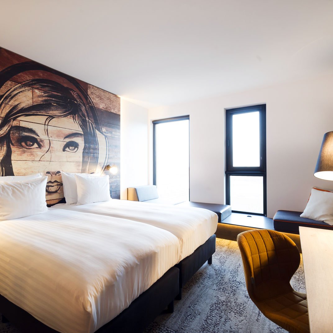 Jaz In The City Amsterdam — rooms