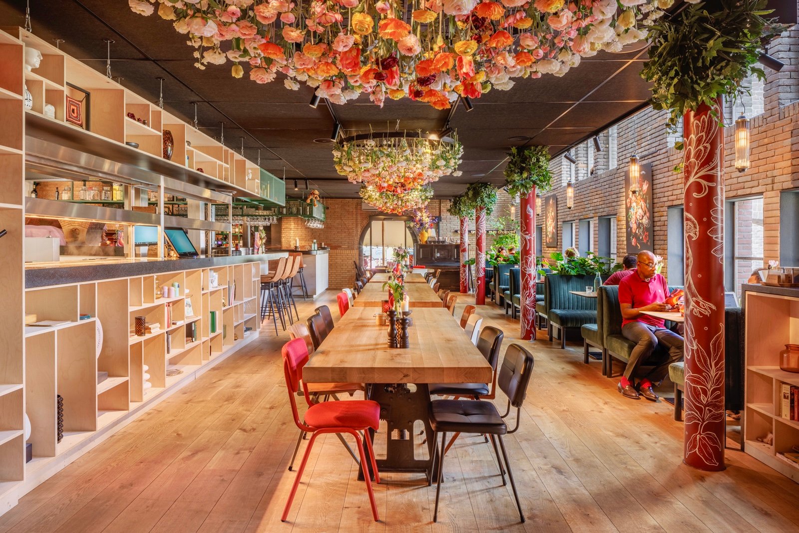 Bunk Hotel Amsterdam — eat & drink