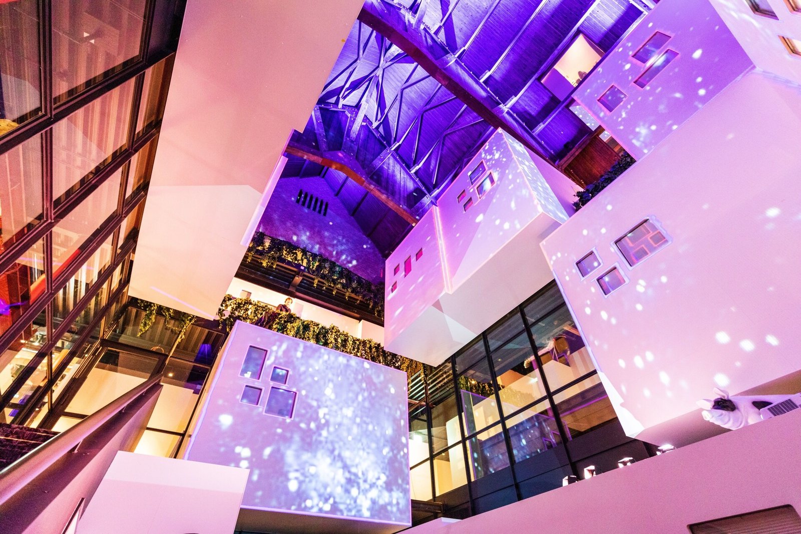 Bunk Hotel Amsterdam — vibe