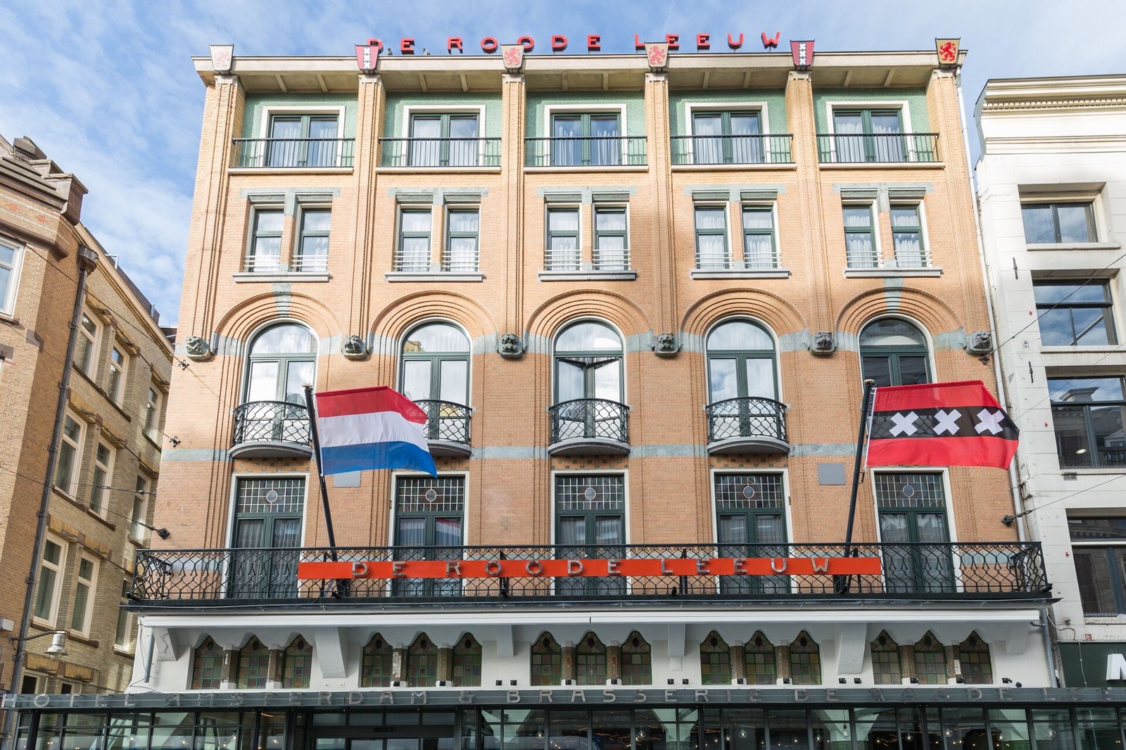 Hotel Amsterdam De Roode Leeuw — backstory