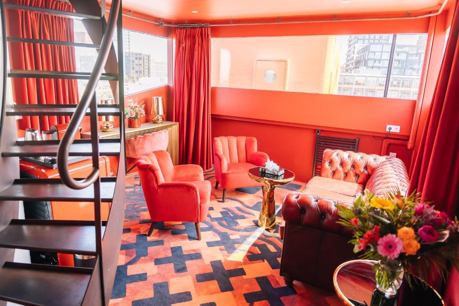 Botel — eat & drink