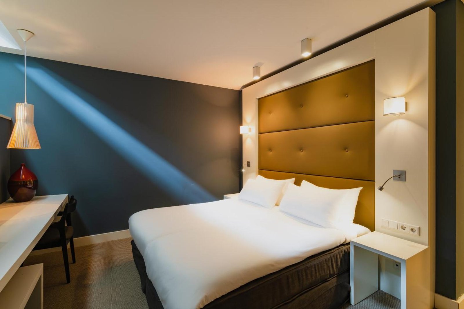 Hotel JL No76 — rooms