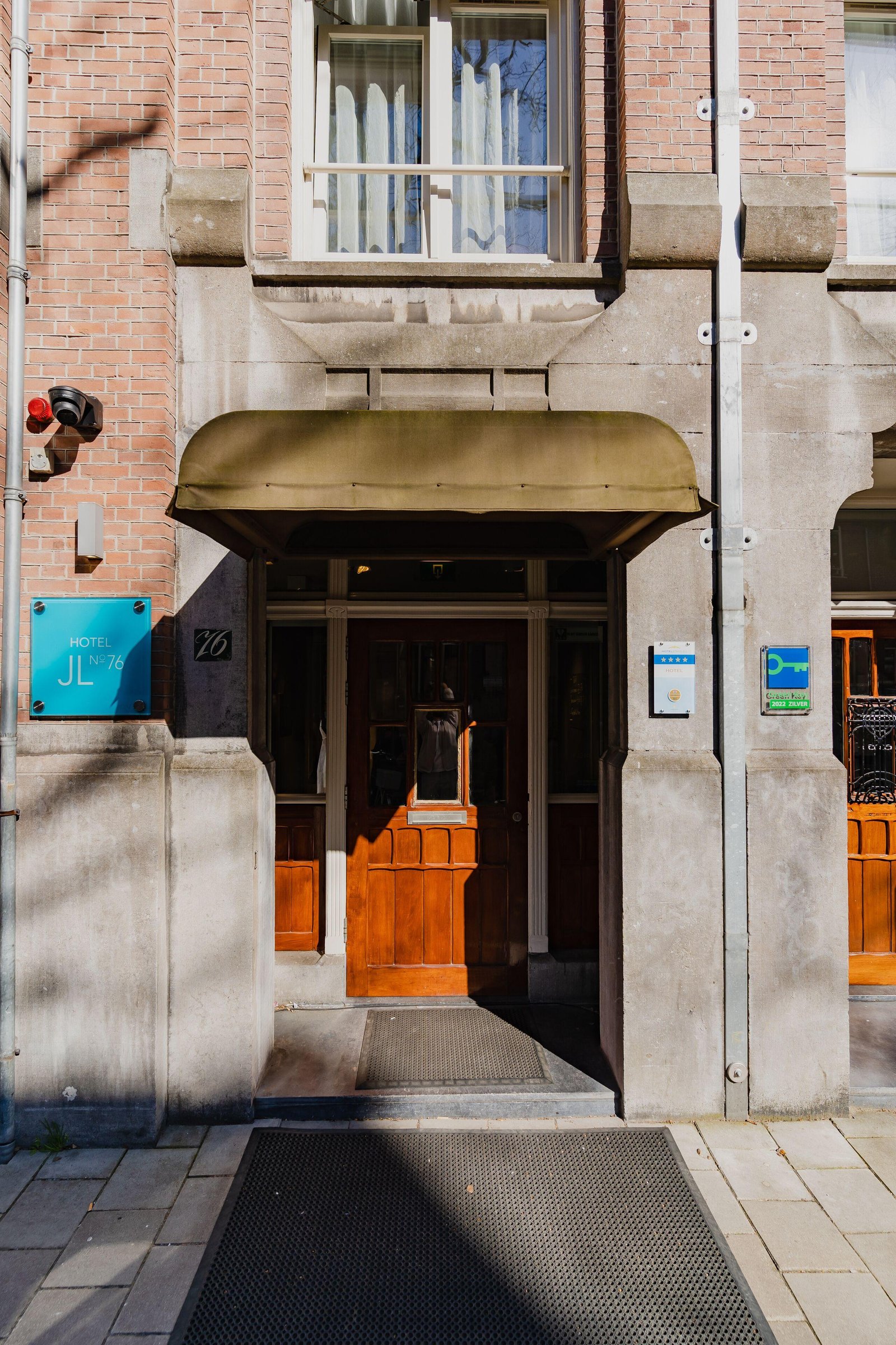 Hotel JL No76 — backstory