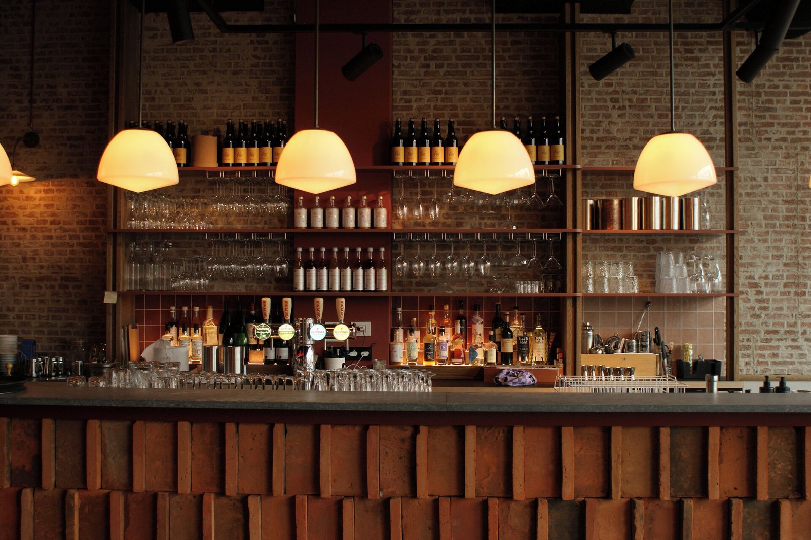 Conscious Hotel Amsterdam City (The Tire Station) — eat & drink