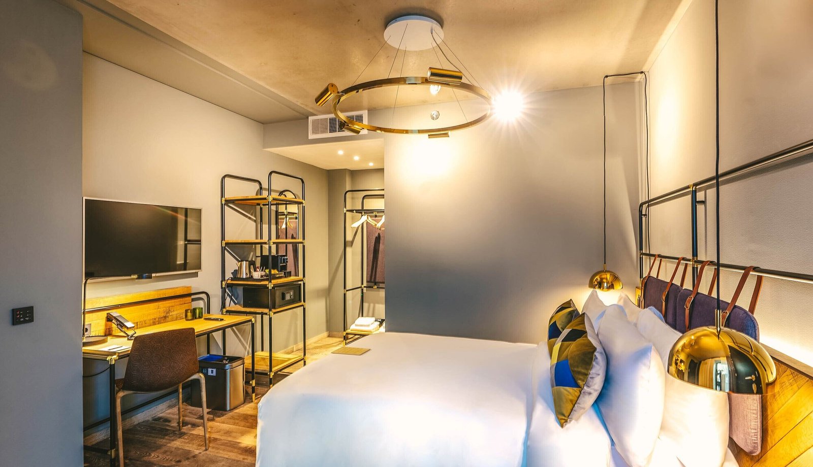 Four Elements Hotel Amsterdam — rooms