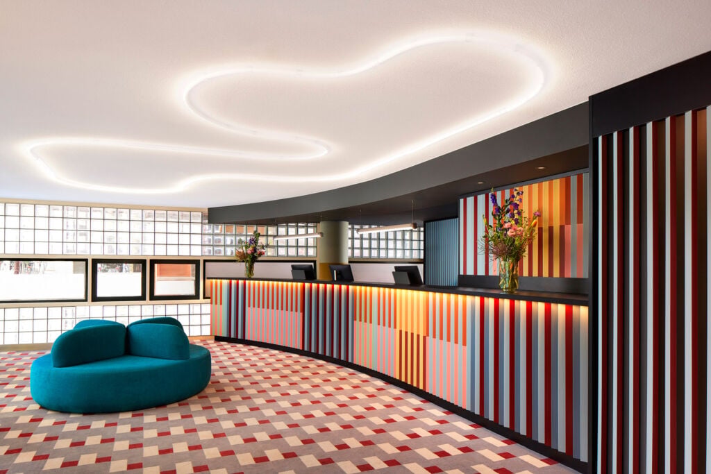 Avani Museum Quarter Amsterdam Hotel — vibe