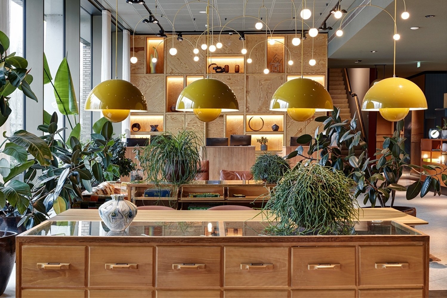 Olympic Hotel Amsterdam — vibe