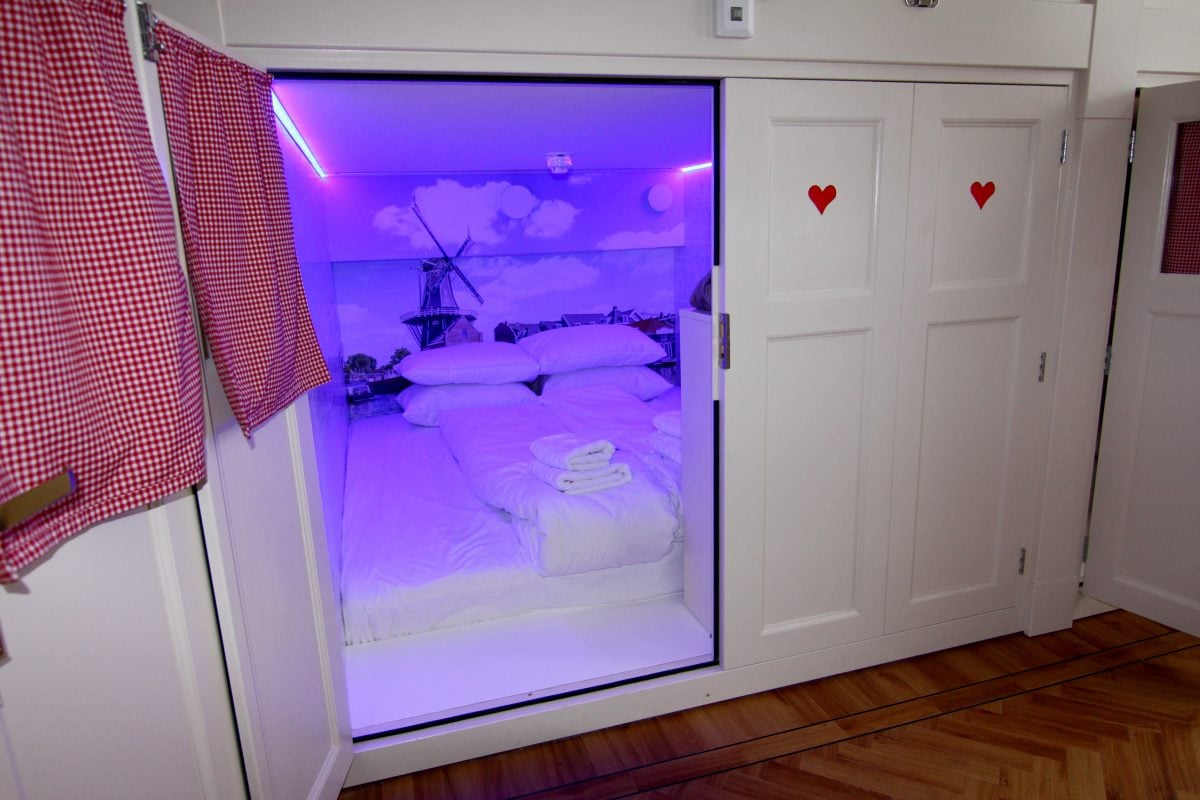 The Bedstee Boutique Capsule Hotel — rooms