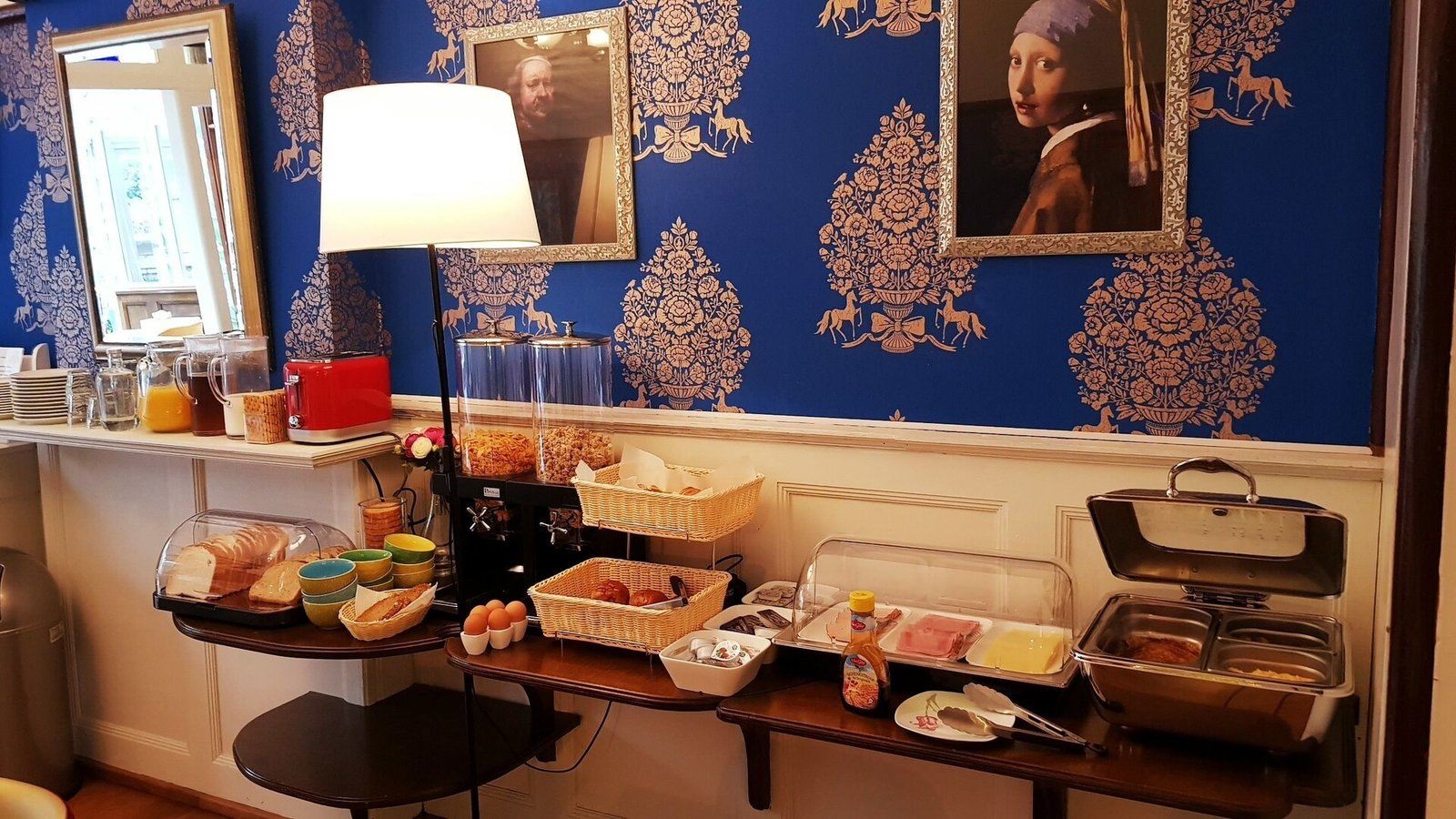 The Bedstee Boutique Capsule Hotel — eat & drink