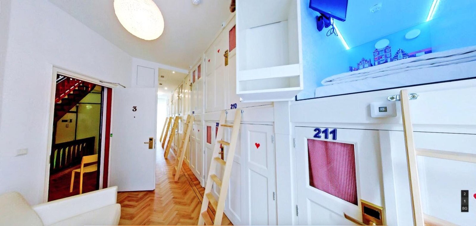The Bedstee Boutique Capsule Hotel — vibe
