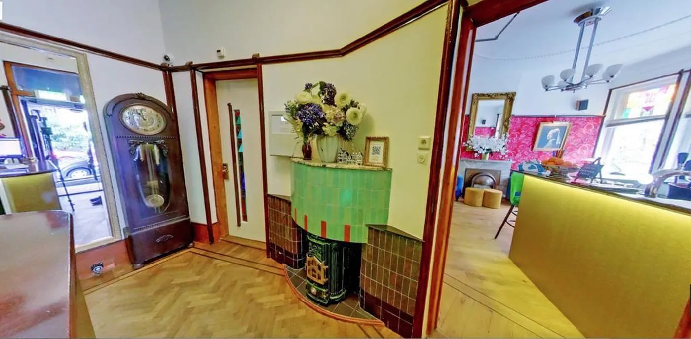 The Bedstee Boutique Capsule Hotel — vibe