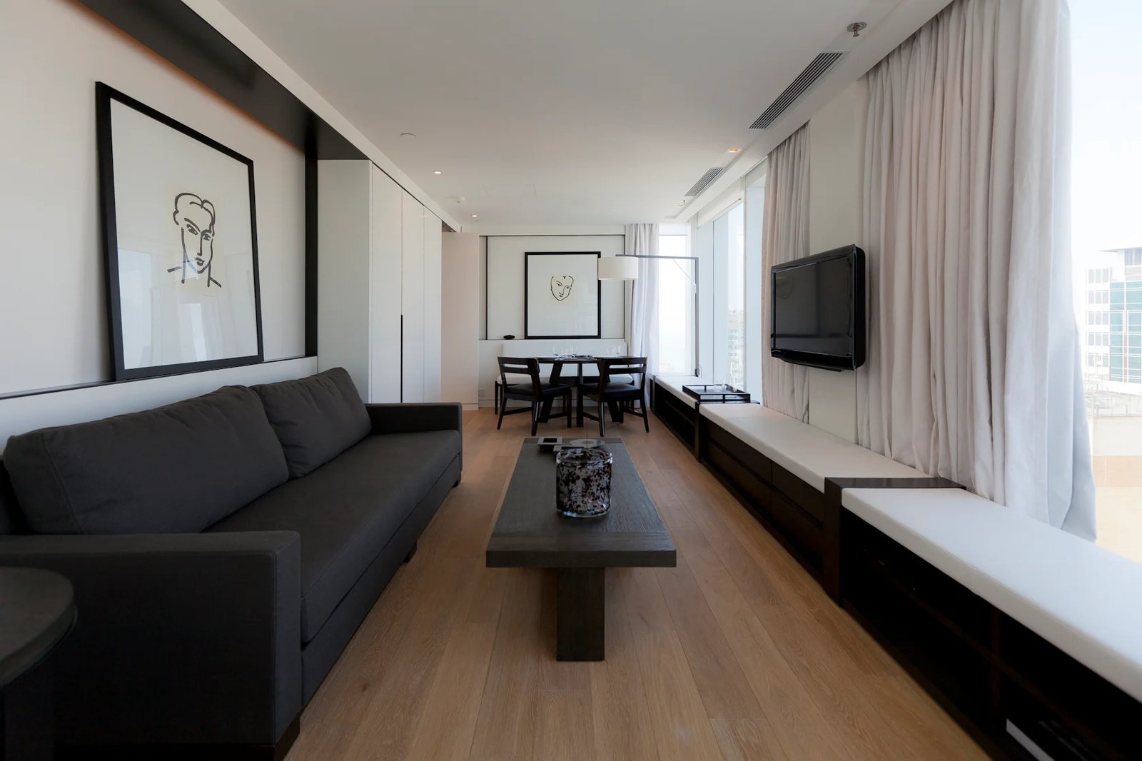 The Jervois — rooms