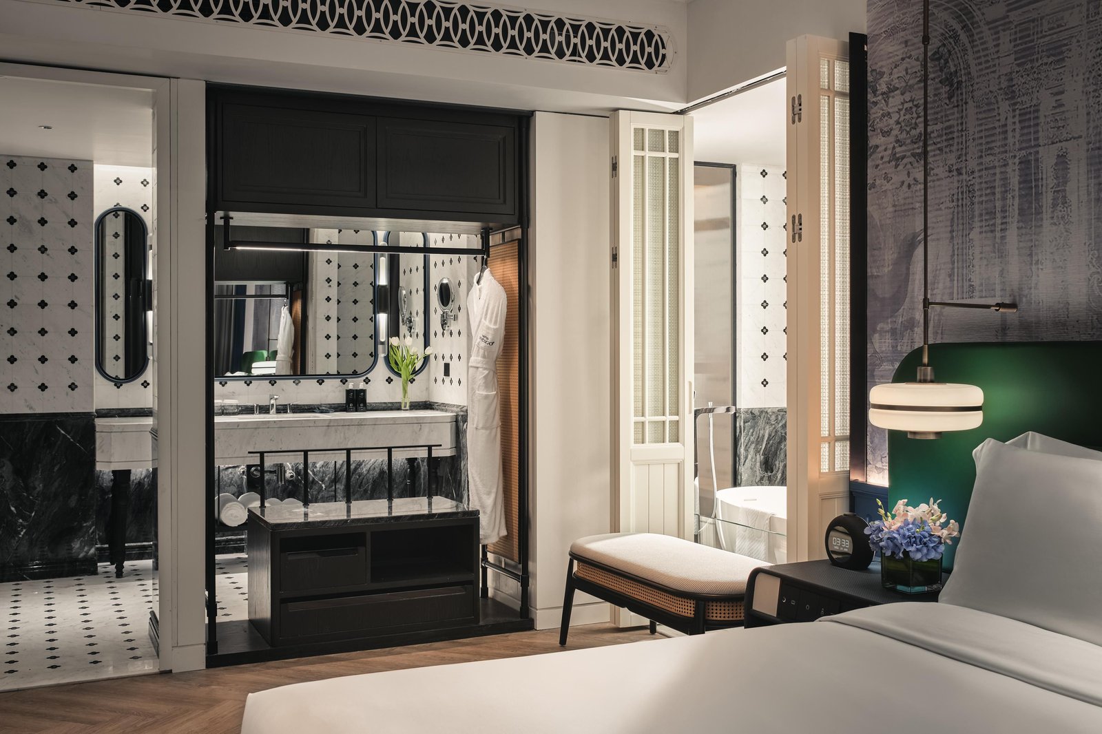 Hotel Indigo Shenzhen Overseas Chinese Town — rooms