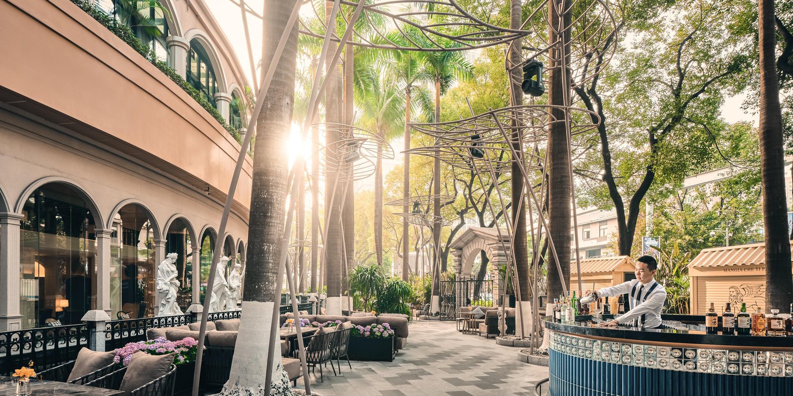 Hotel Indigo Shenzhen Overseas Chinese Town — eat & drink