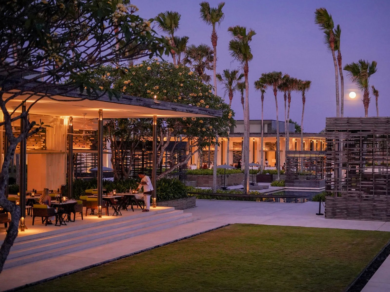 Alila Villas Uluwatu, at the table