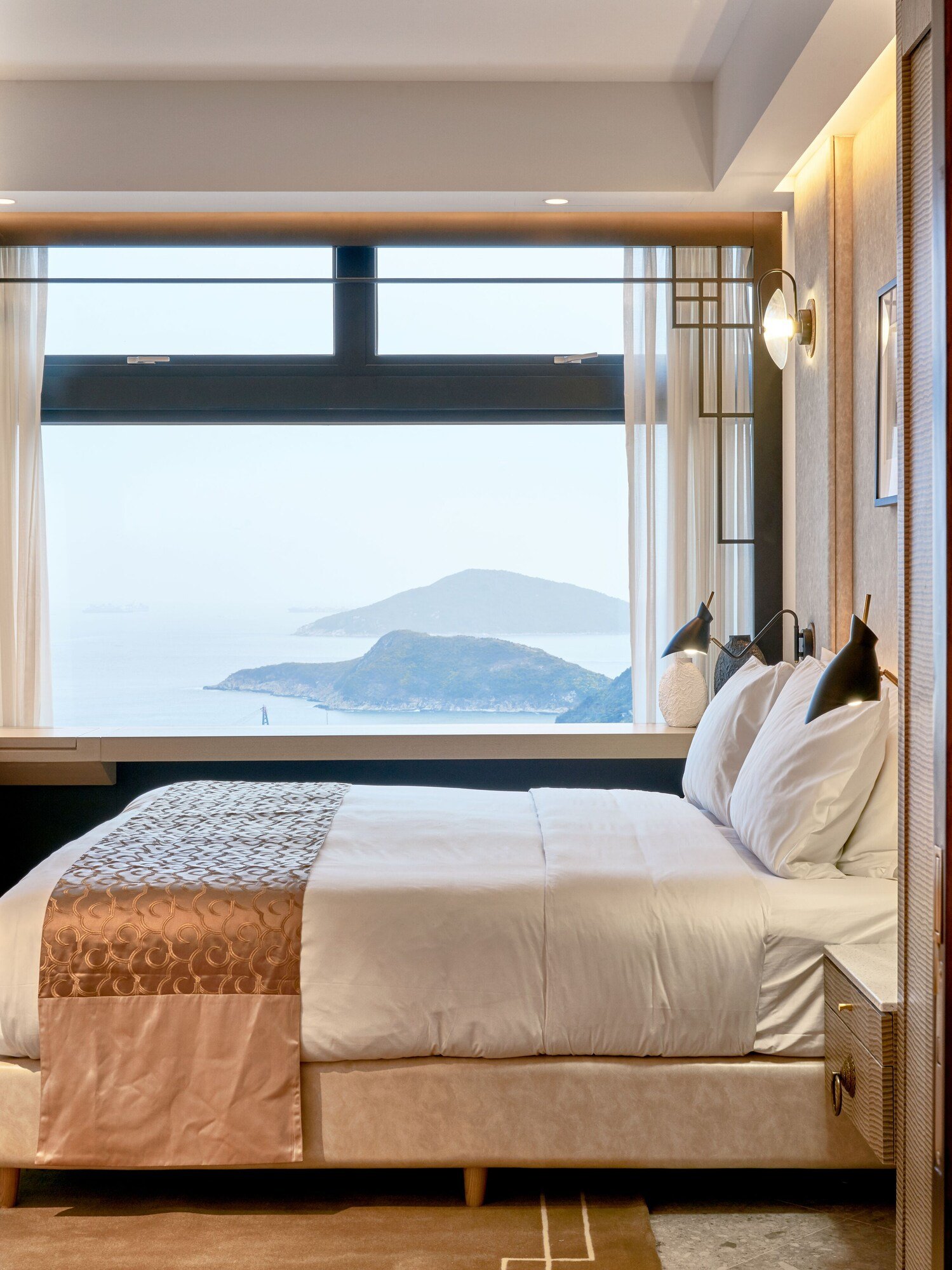the Arca — rooms