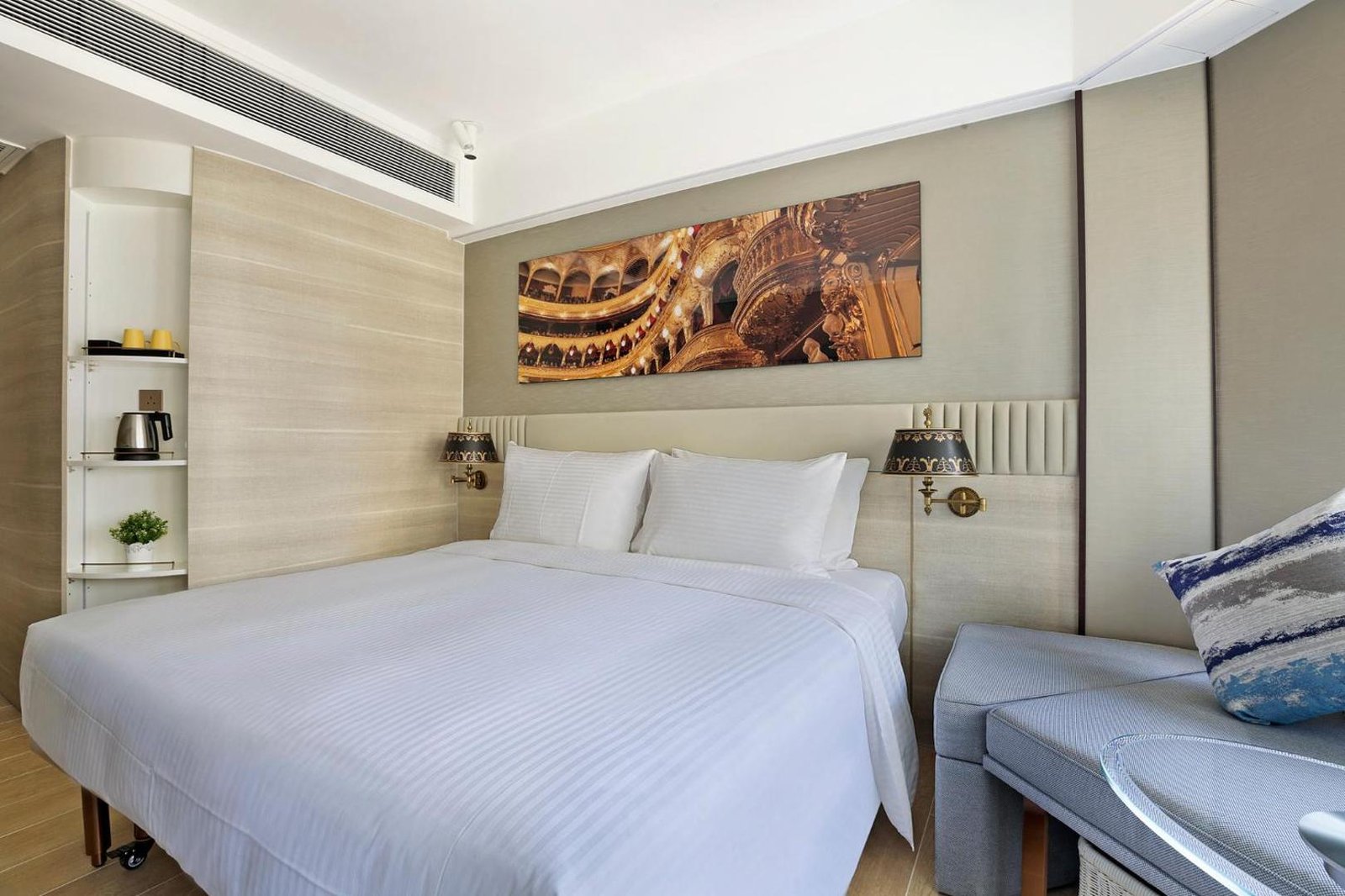 Hotel Alexandra Hong Kong — rooms