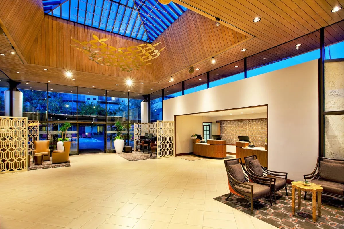 Sheraton Palo Alto Hotel — vibe