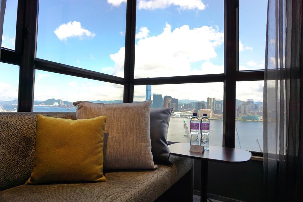 The Harbourview — vibe