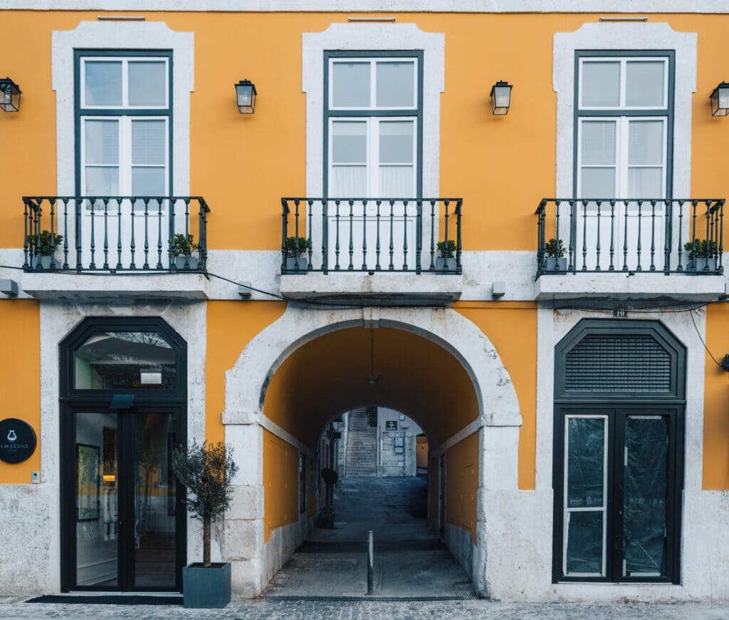 AlmaLusa Alfama — backstory