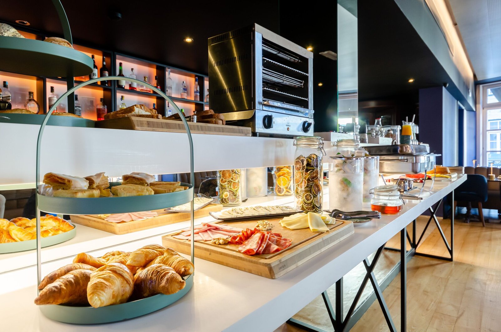 LX Boutique Hotel — eat & drink