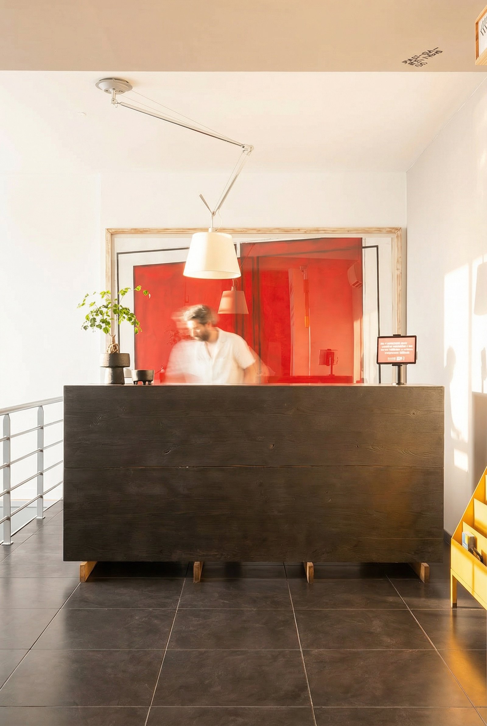 The Lisbonaire Apartments — vibe